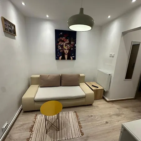 Tiny Tonitza Old Town *